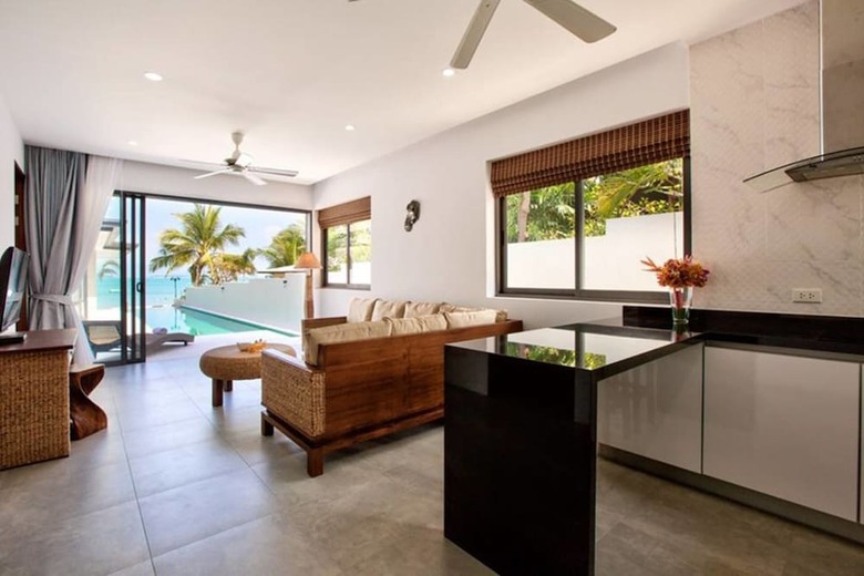 7 Bed Beautiful Beach Front Villa