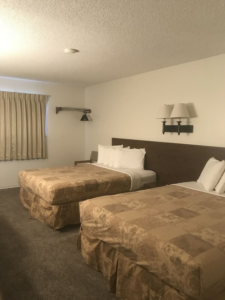 Homestead Inn Motel