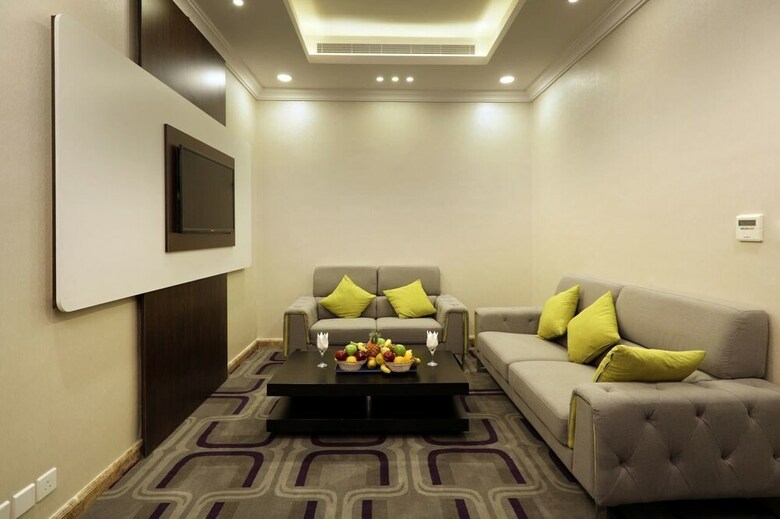 Rose White Hotel