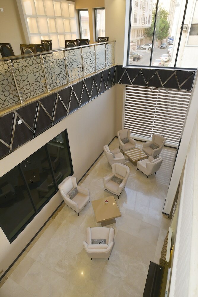 Rose White Hotel
