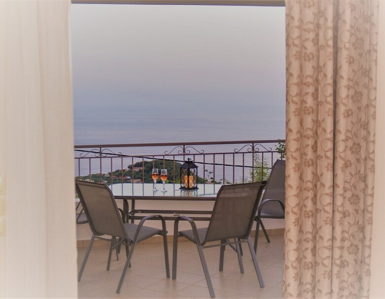 Apartamentos Lefkas Vacation House