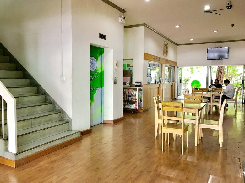 Hotel Coop Dopa Hostel