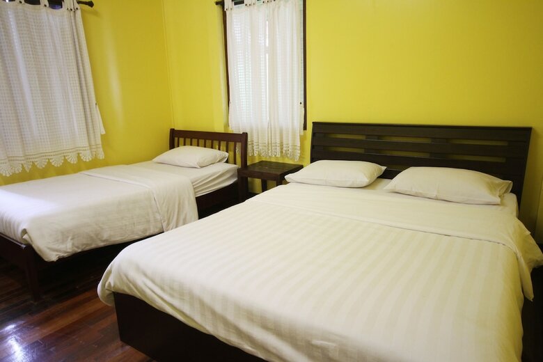 Hostal Baan Bua Homestay