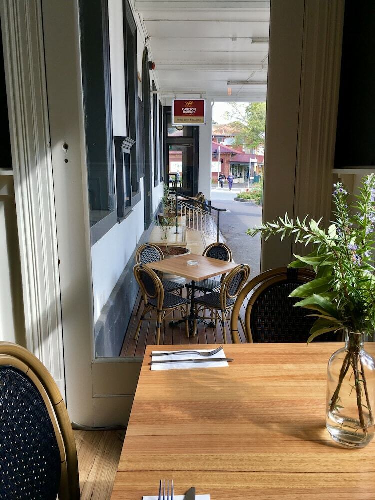 Healesville Grand Hotel