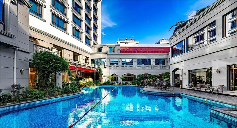Guilin Bravo Hotel
