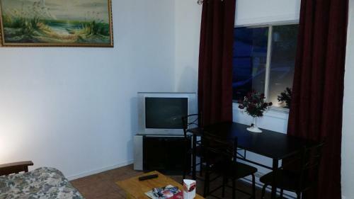 Sharodon Sands Motel