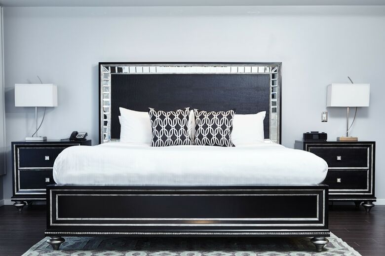 Executive Plaza Hotel Metro Vancouver