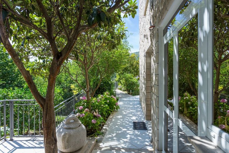 Hotel Guesthouse Zeko Rozat
