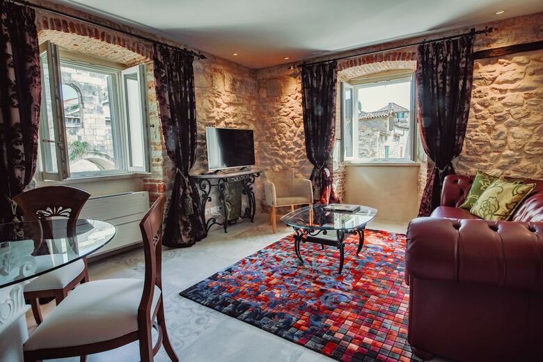 Villa Nepos Hotel