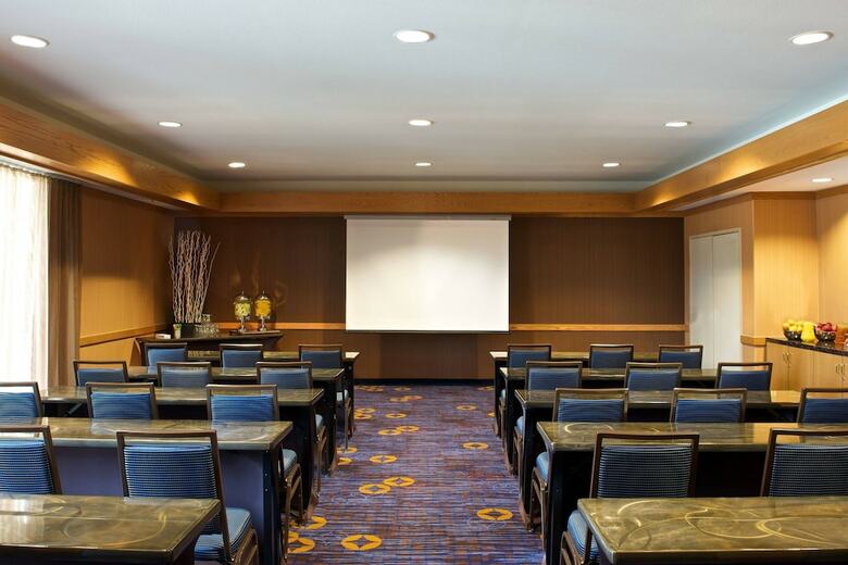 Hotel Courtyard By Marriott Palm Desert