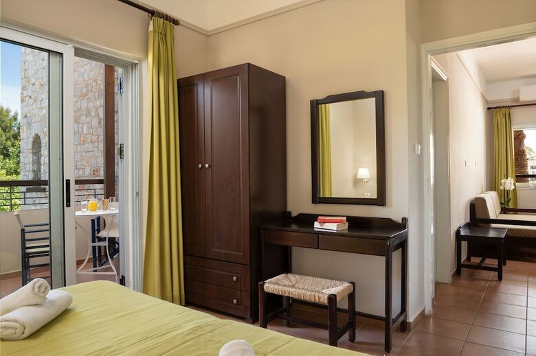 Talos Hotel Apartments