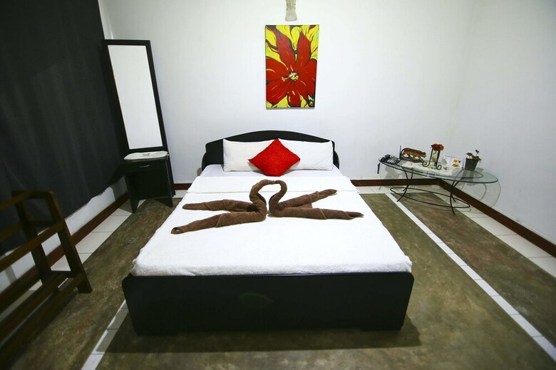Hotel Crystal Lodge