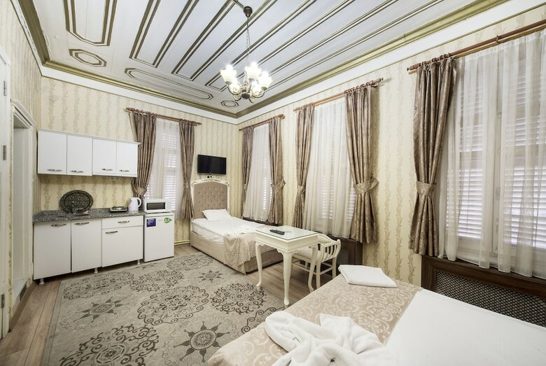 Emre Residence Suites