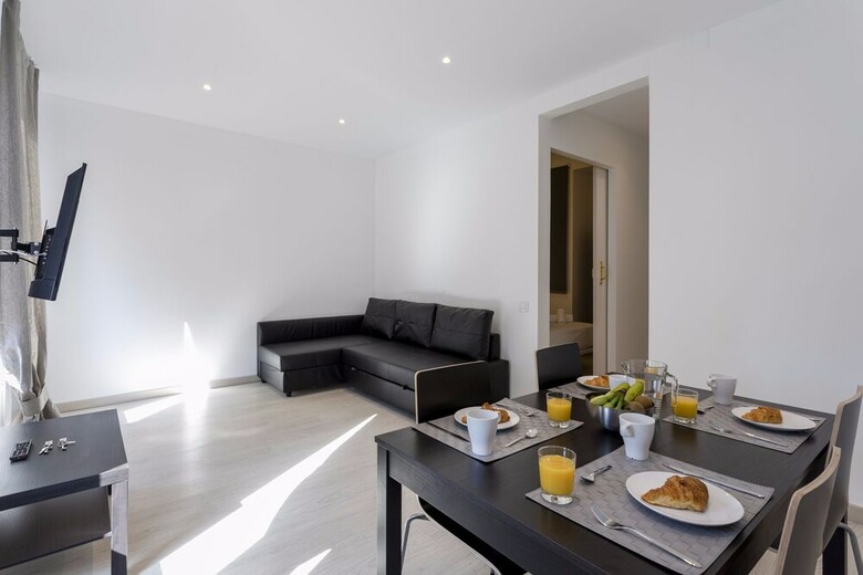 Apartamentos Bbarcelona Paris Flats