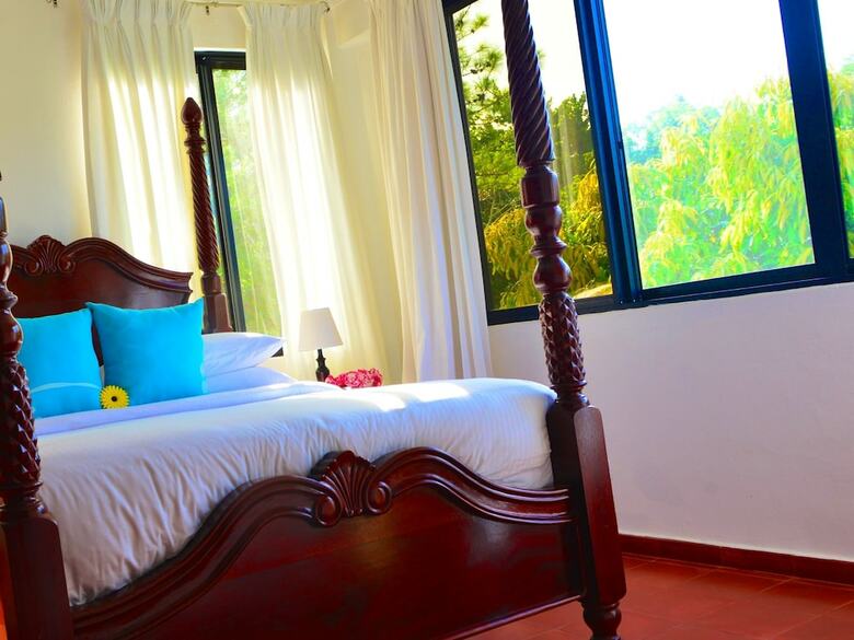 Bed & Breakfast Villa Celeste Estate
