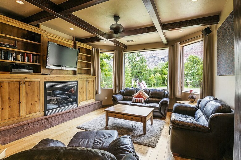Watchman Villas