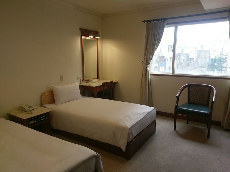 Puyisy Business Hotel