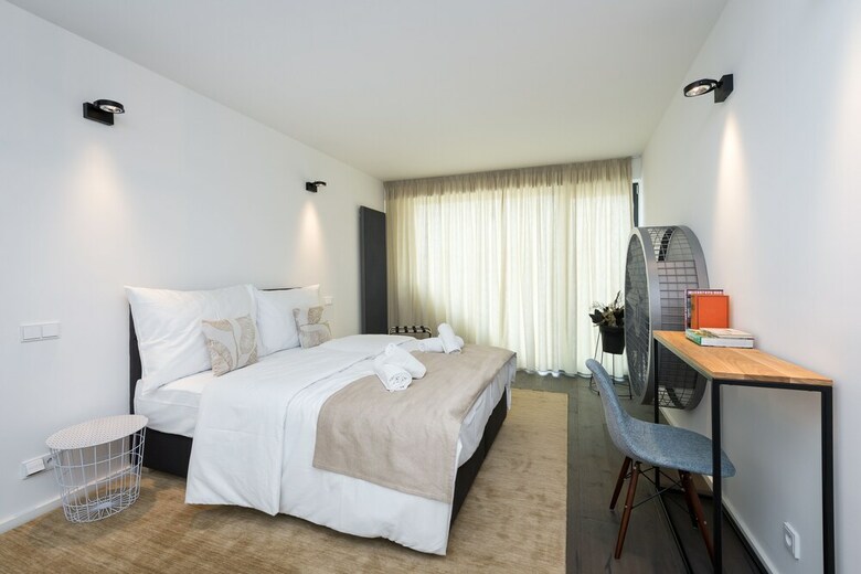 Empirent Beautiful Duplex Apartments