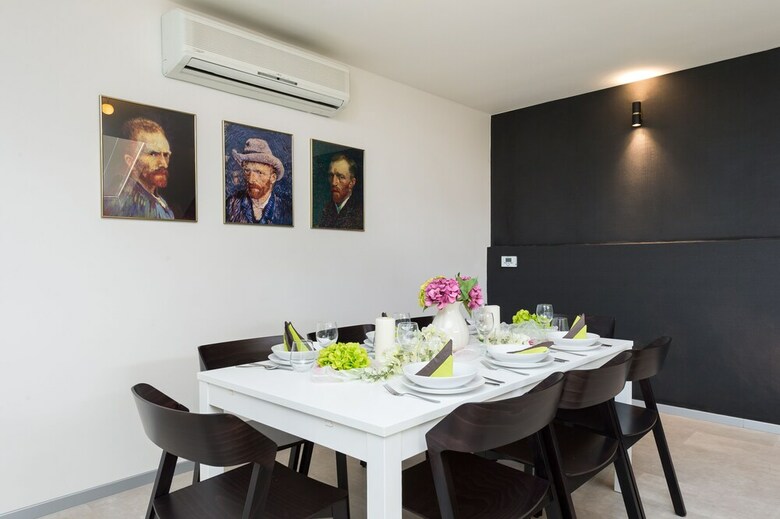 Empirent Beautiful Duplex Apartments