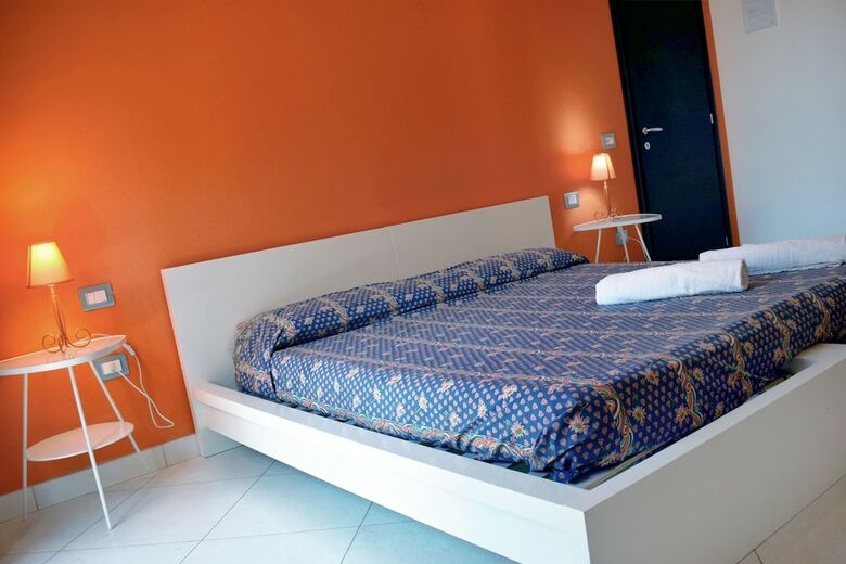 Bed & Breakfast Thanit Room