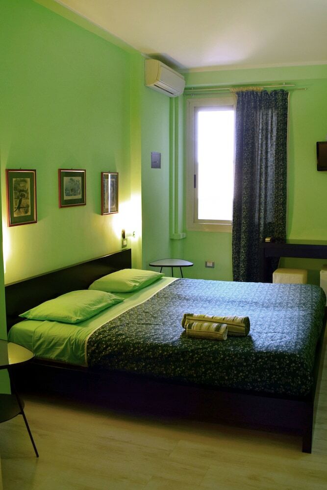 Bed & Breakfast Thanit Room