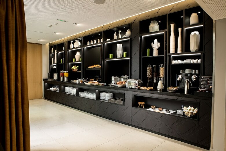 Hotel H�tel Mercure Paris 17 Batignolles