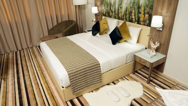 Royal View Hotel