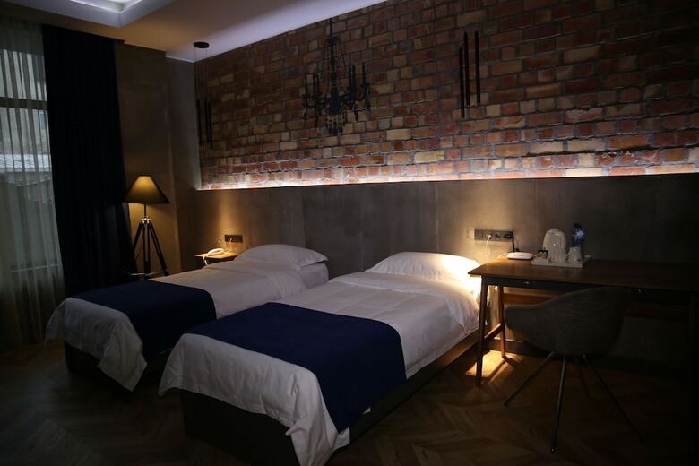 Bugu Hotel