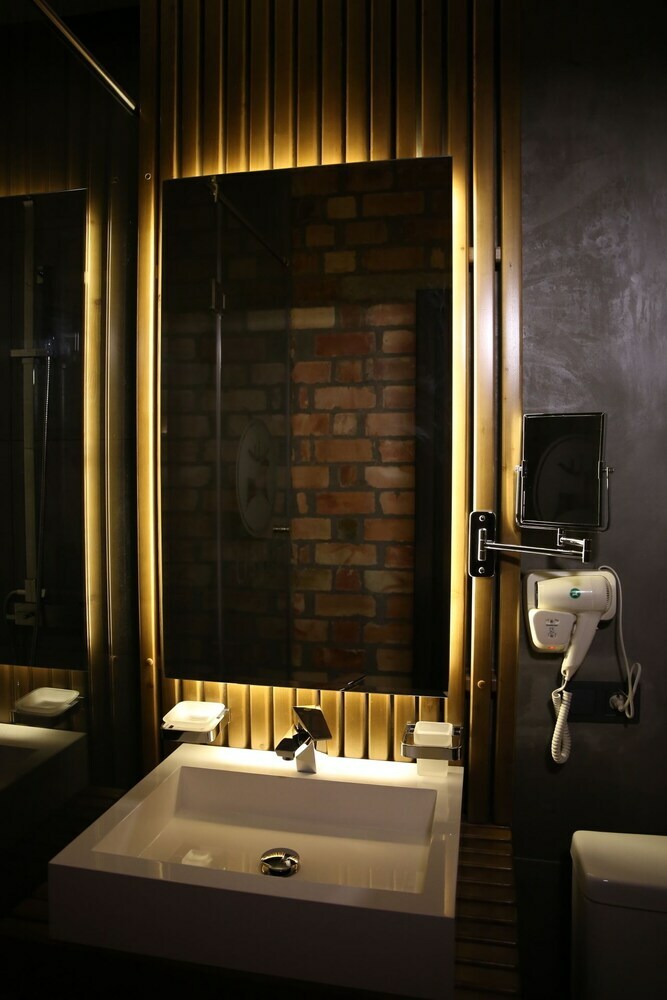 Bugu Hotel