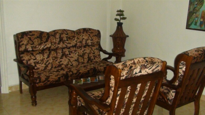 Hotel Villa De Rosh