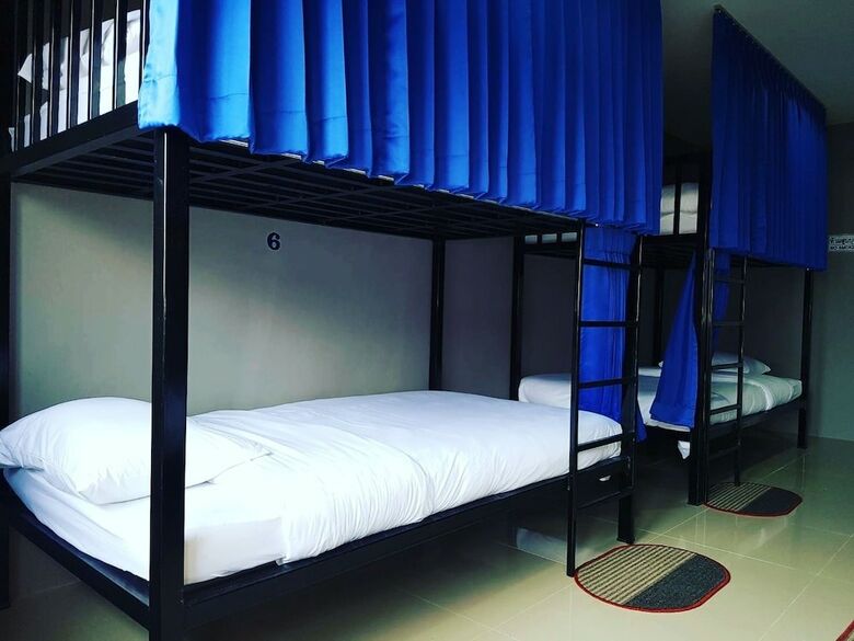 Hostal Doze Hostel