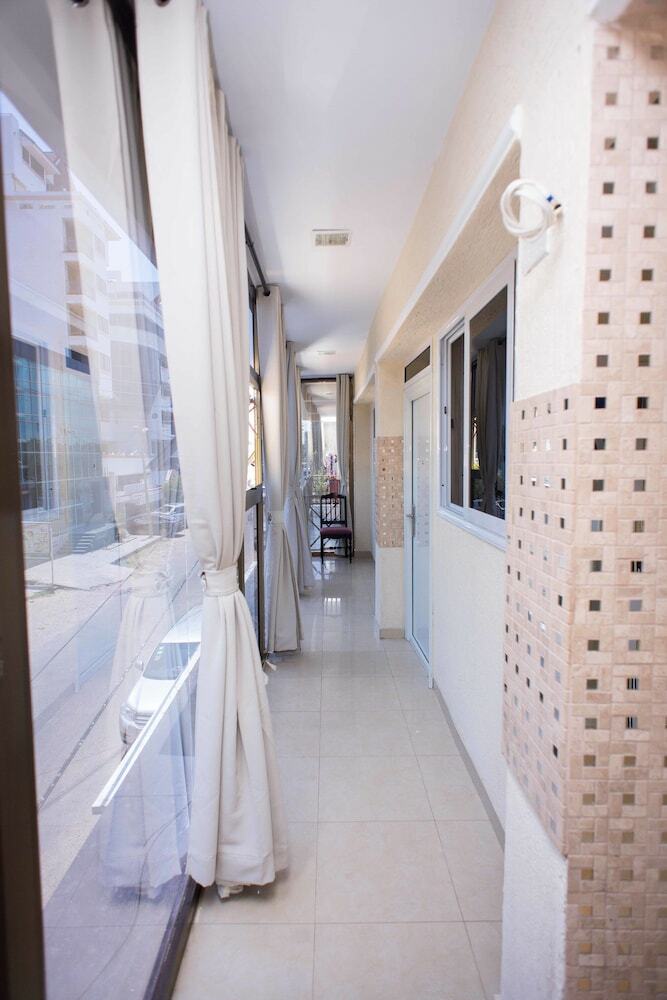 Hotel The Ritzz Exclusive Guest House
