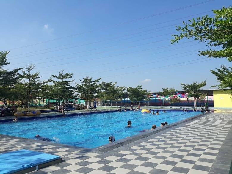 Kyriad Grand Master Hotel Purwodadi