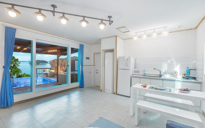 Yeosu Sunset & Sea Pension