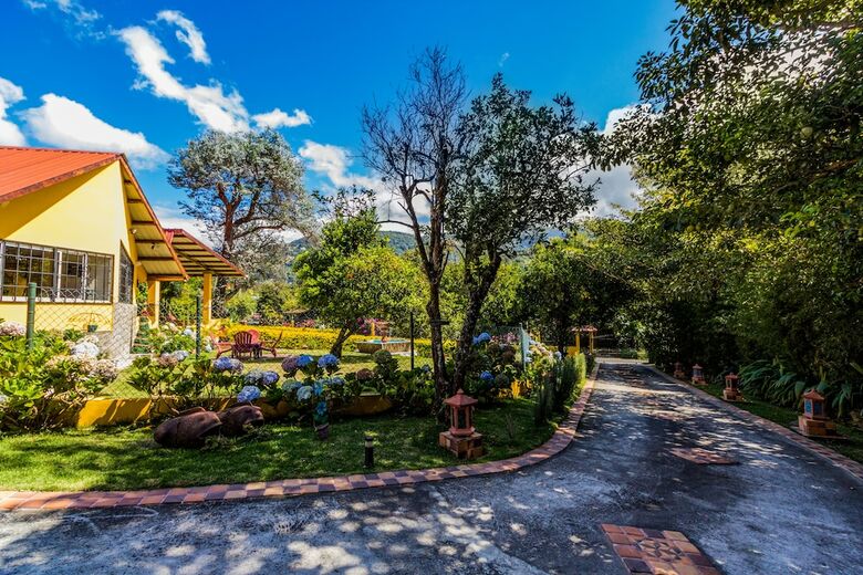 Casa Alegria Bed & Breakfast