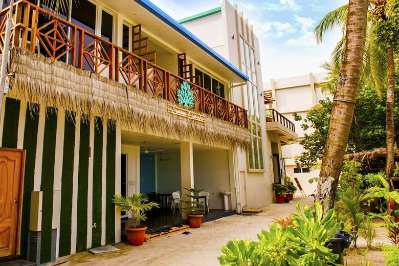 Hotel Seven Corals