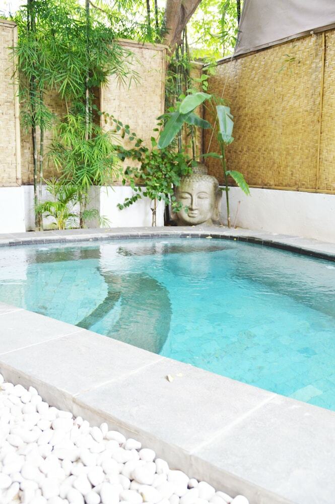 Hotel Gili Treehouses