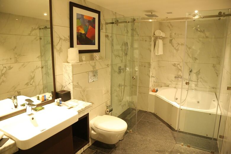 Hotel Radisson Lucknow City Center