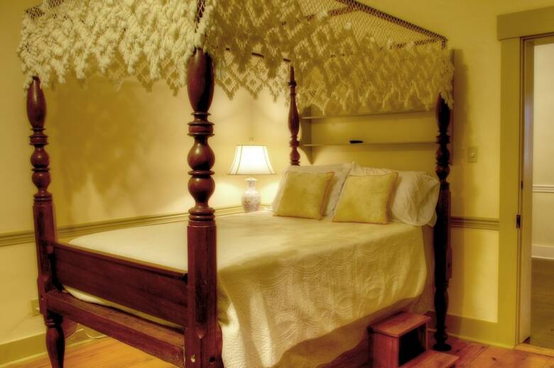 Emma's Bed And Breakfast