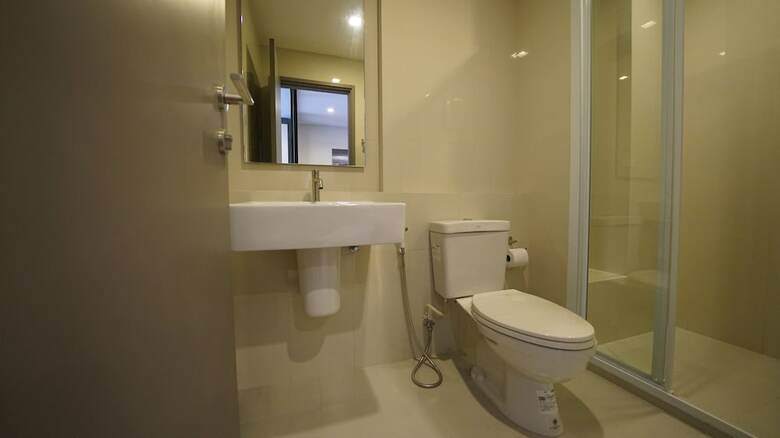Apartamentos The Base Central Pattaya By U Plus