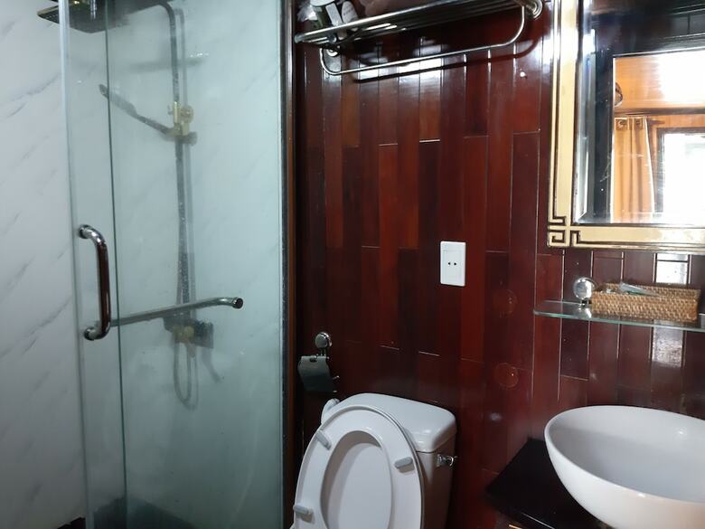 Halong Legacy Legend Cruise