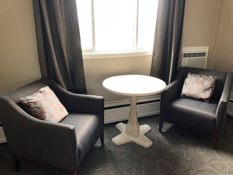 Hotel Seasons Inn Halifax