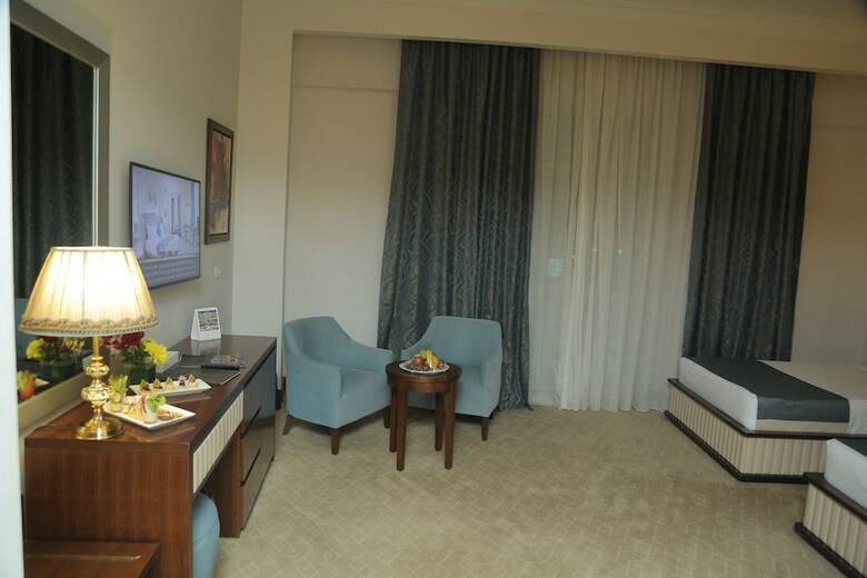 Hotel Tolip Golden Plaza