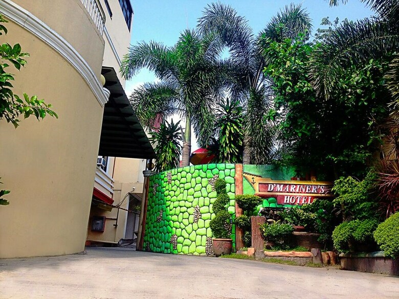 D'mariners Hotel