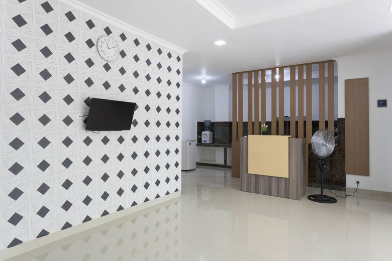 Hotel Reddoorz Plus @ Boulevard Residence Bsd