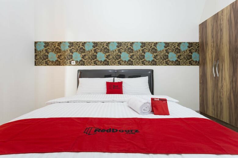 Hotel Reddoorz Plus @ Boulevard Residence Bsd