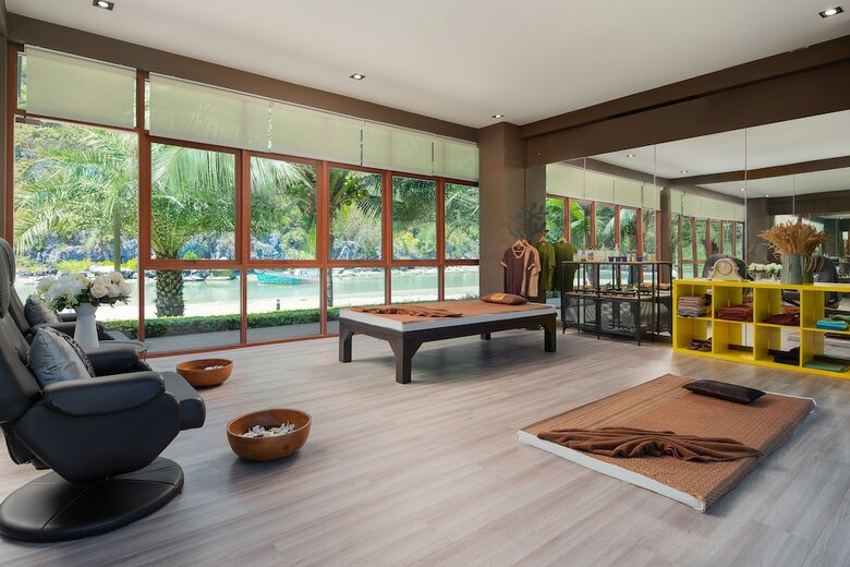 Hotel Away Pranburi Beach Resort