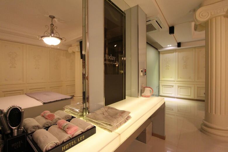 Hotel Lee