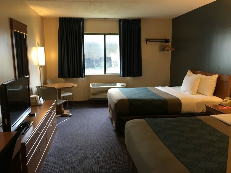 Motel Econo Lodge Darien Lakes