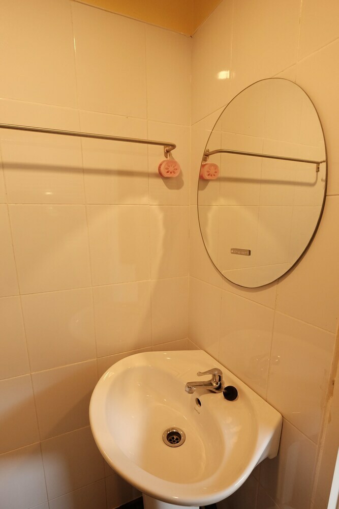 Hotel Srikanlaya Resort